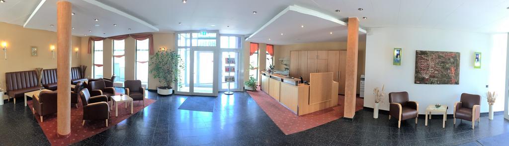 Hotel Ambiente Halberstadt Exterior photo